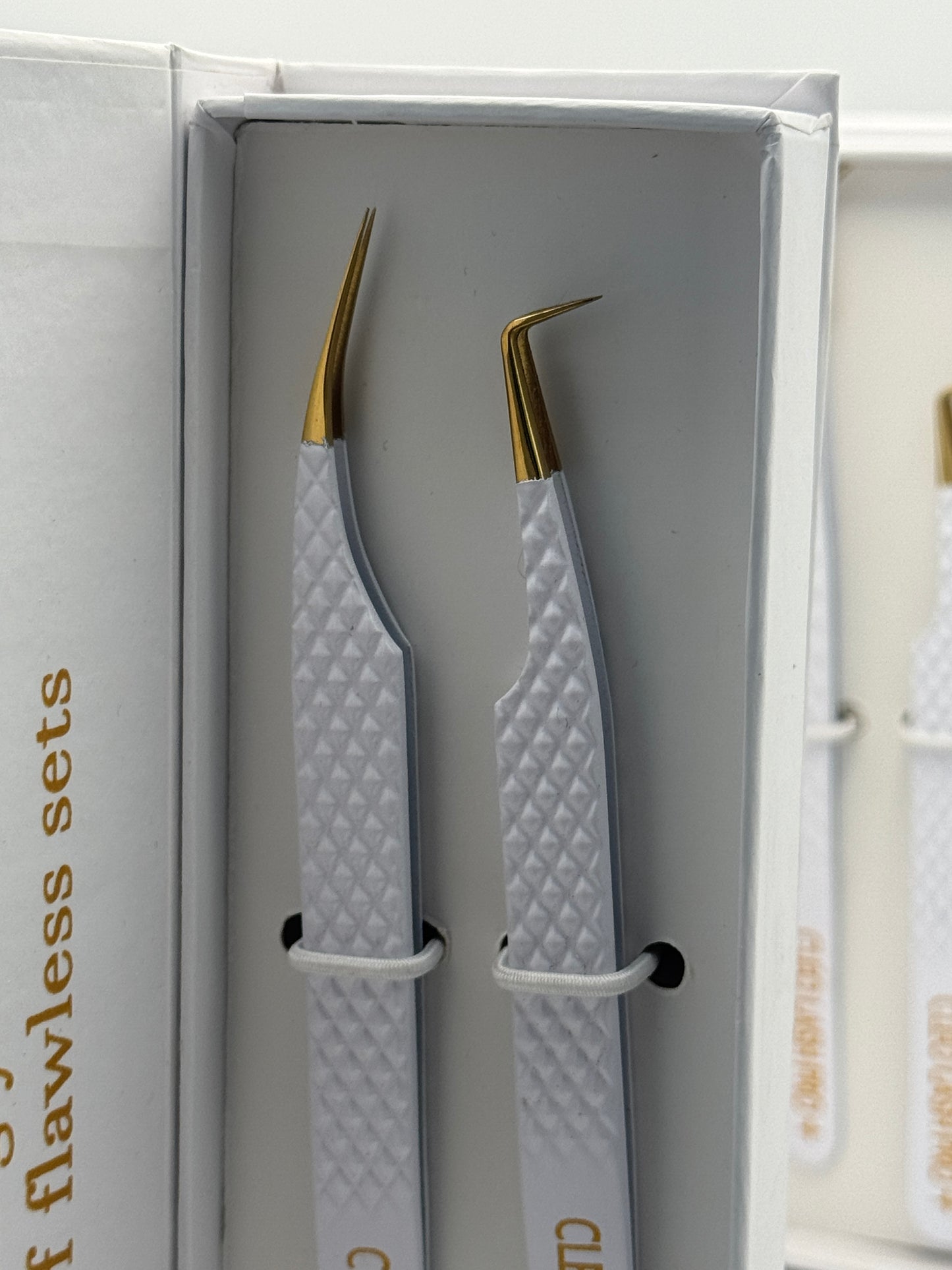 Holiday Tweezer Collection✨